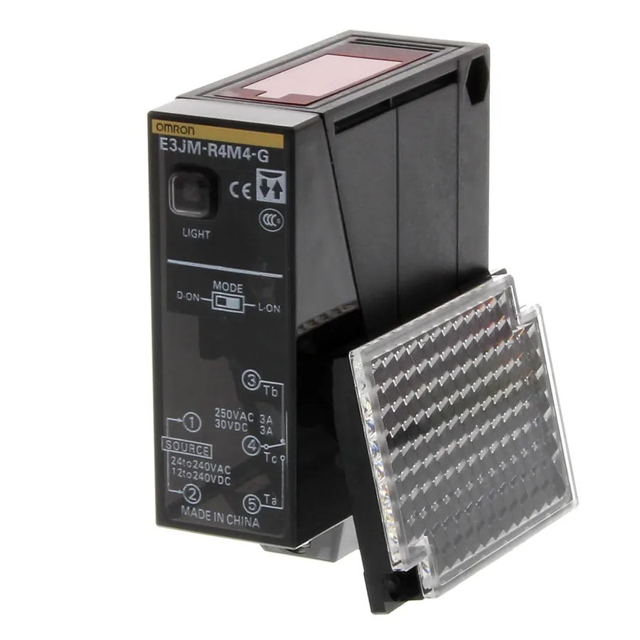 Omron E3JM-R4M4-G